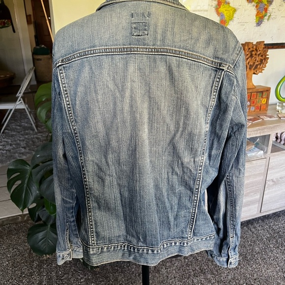 GAP Blue Jean Jacket - Picture 4 of 7